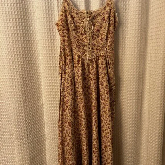 GUNNE SAX by Jessica San Francisco; Size 7; Soft beige background with flowers - Picture 2 of 6